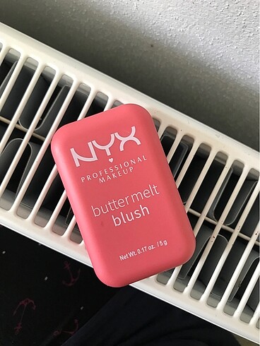 nyx buttermelt blush 08