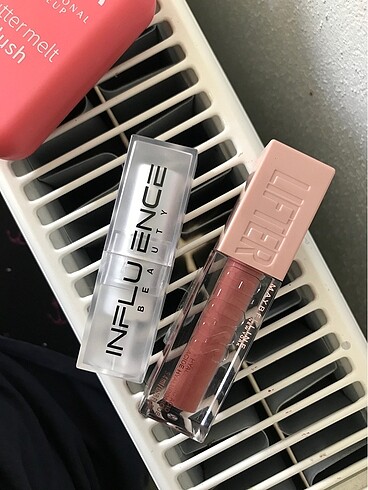 liftergloss 004 influence 02