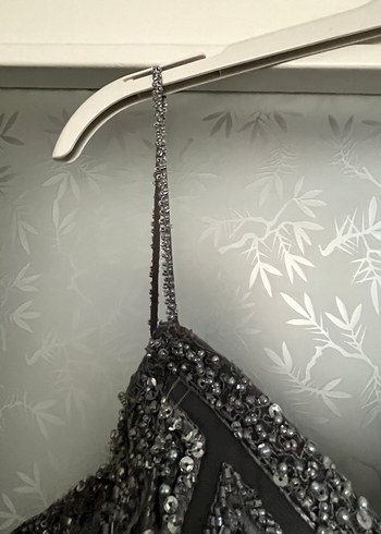 Straplez İşlemeli Uzun Gri Abiye Elbise - Görsel 5