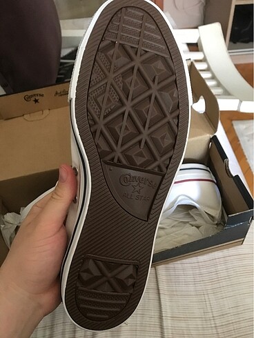 43 Beden beyaz Renk converse ayakkabı