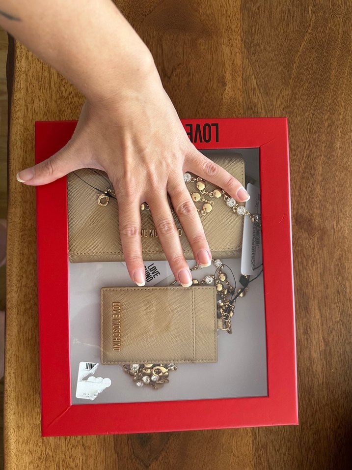 Love Moschino Altın taşlı Zincir Detaylı cüzdan kartlık Seti - Görsel 2