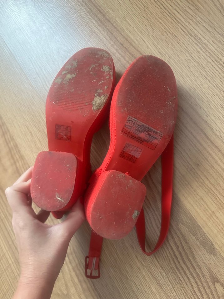 Kırmızı hasır topuklu sandalet - Görsel 4