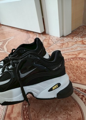 spor ayakabı sıfır hiç kulanılmadı - Görsel 2