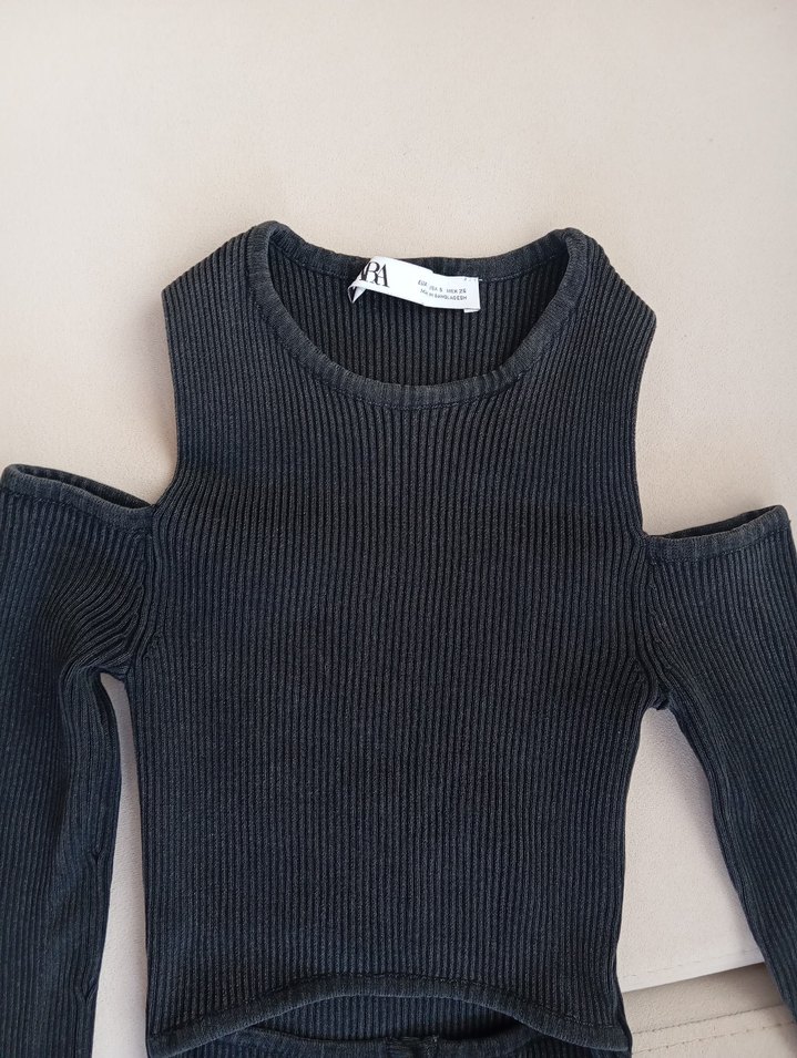 Düğmeli Siyah Uzun Kollu Crop Kazak - Görsel 3