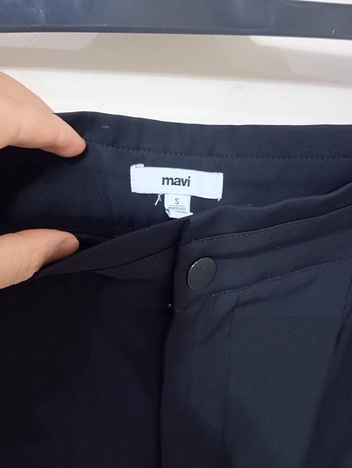 Siyah Midi Kadın Bol Kesim Kumaş Pantolon - Görsel 3