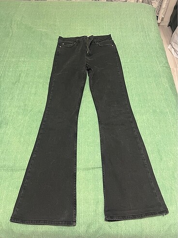 2 kot 400 tl