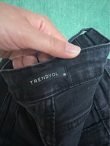 38 Beden 2 kot 400 tl