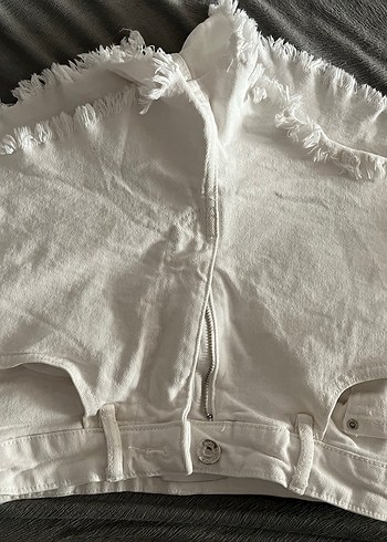 36 Beden beyaz Renk zara Beyaz Mini Kot Şort,Rahat Kesim