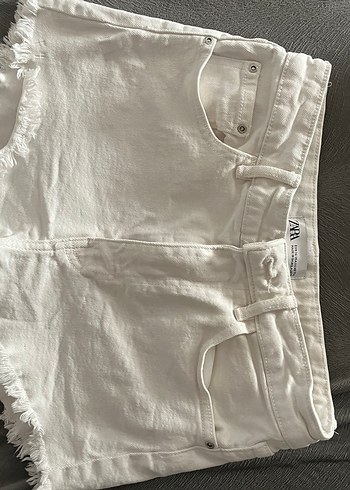zara Beyaz Mini Kot Şort,Rahat Kesim