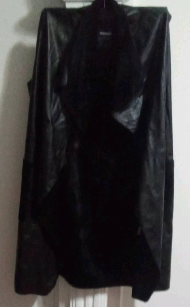 Uzun Siyah Deri Kadın Yelek - Görsel 3