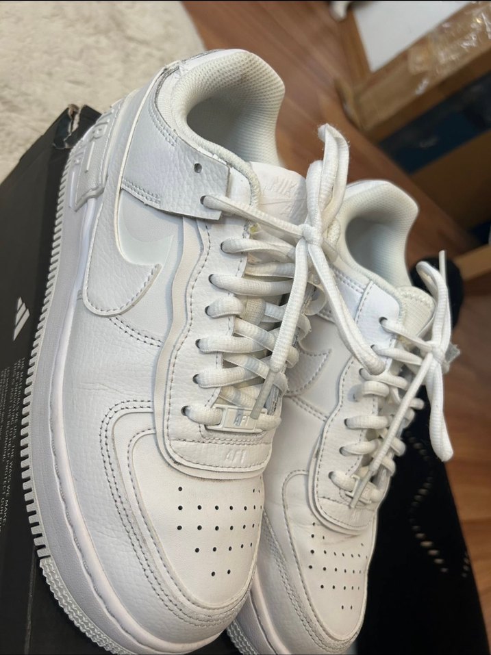 Beyaz Bağcıklı Kadın Spor Ayakkabı - Görsel 4