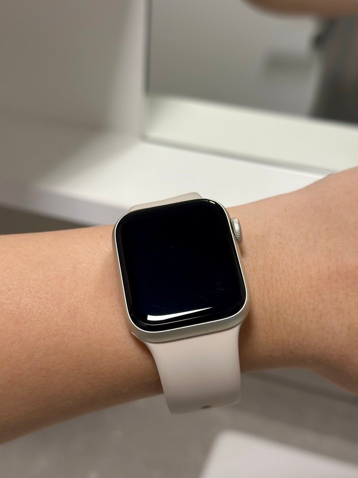 Apple Watch SE 2. Nesil Starlight — görsel 2/8