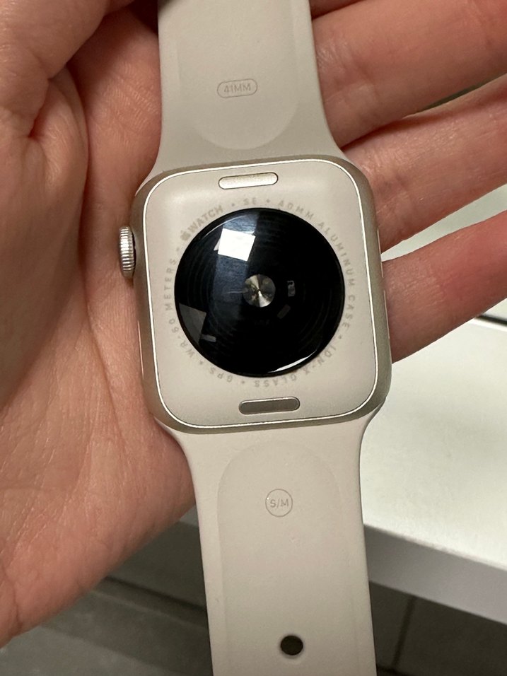 Apple Watch SE 2. Nesil Starlight — görsel 3/8