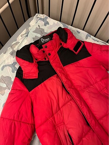 MONT H&M KIRMIZI SİYAH