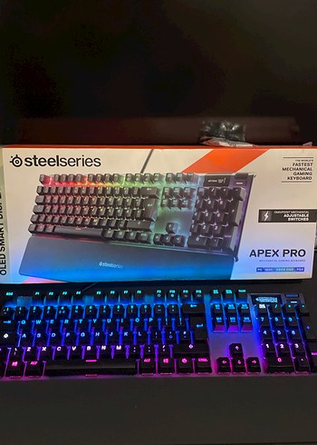 SteelSeries Apex Pro RGB Mekanik Oyun Klavyesi