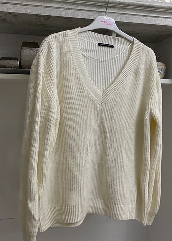 Beyaz V Yaka Kadın Triko Kazak - Görsel 3