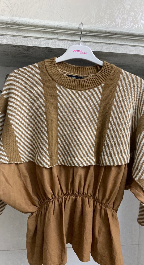 Kahverengi Çizgili Kısa Triko Kadın Kazak - Görsel 2