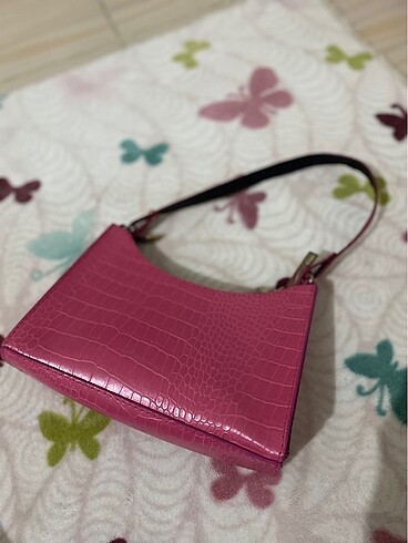 Pembe baget çanta