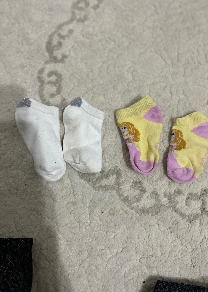 Bebek önlüğü ve çorap - Görsel 3