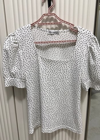 Gri Puantiyeli Kısa Kollu Salaş Bluz - Görsel 3