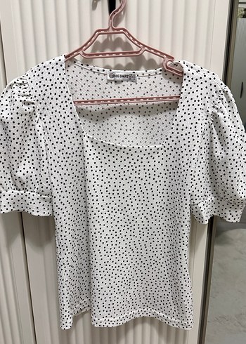Gri Puantiyeli Kısa Kollu Salaş Bluz - Görsel 2