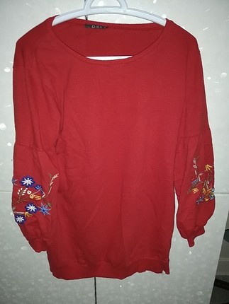 kırmızı sweatshirt