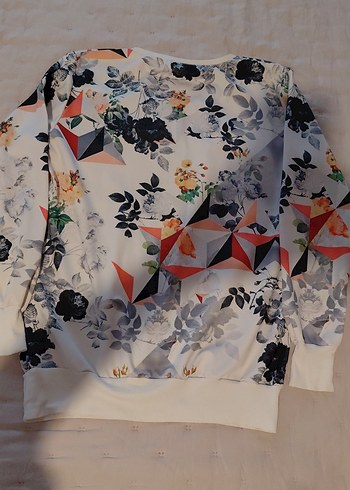 Beyaz Baskılı Kadın Sweatshirt - Görsel 4