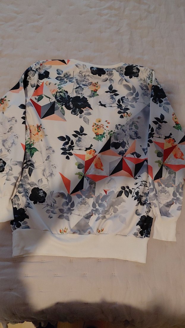 Beyaz Baskılı Kadın Sweatshirt - Görsel 4