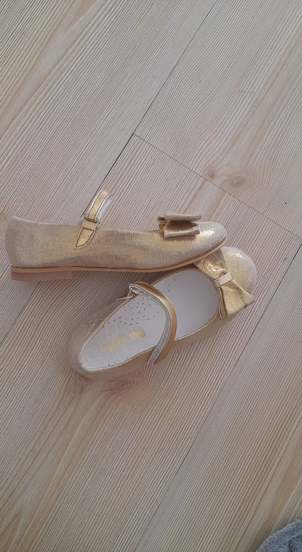 Kız Çocuk Altın Renk Fiyonklu Babet - Görsel 3