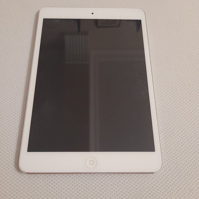 Beyaz iPad mini 1 Tablet - Görsel 2