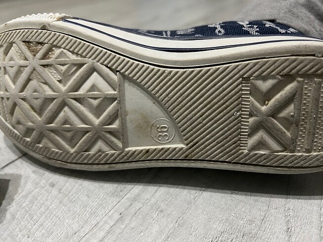 36 Beden converse