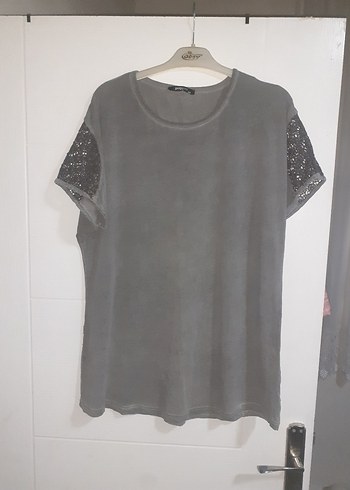 Gri Kısa Kollu Dantel Detaylı Kadın Bluz - Görsel 2