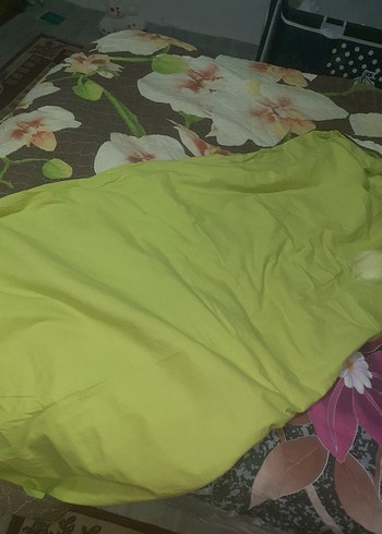 Kahverengi Çiçek Desenli Yatak Örtüsü - Görsel 6