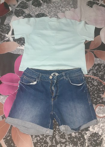 Mavi Düğmeli Kadın Kot Şort - Görsel 2