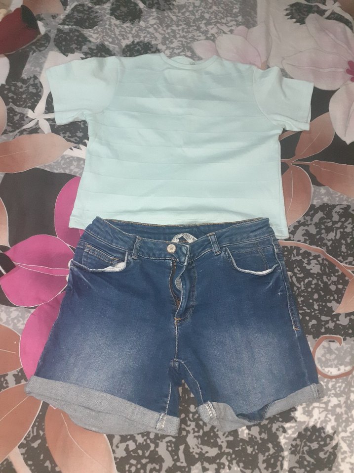 Mavi Düğmeli Kadın Kot Şort - Görsel 2