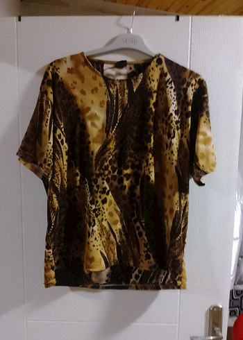 Kahverengi Bağlama Desenli Kısa Kollu Bluz - Görsel 3