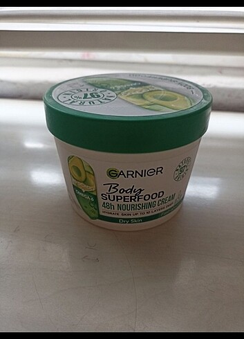 Garnier Garnier büyük boy krem