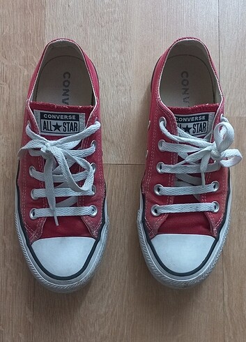 36 Beden kırmızı Renk Converse 36 numara