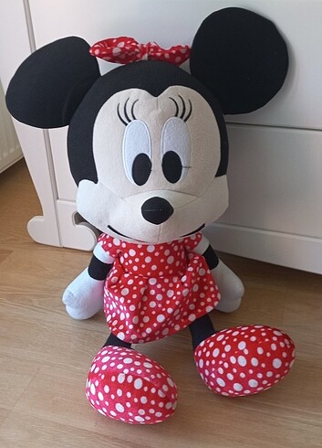 Minnie mouse 65 cm.