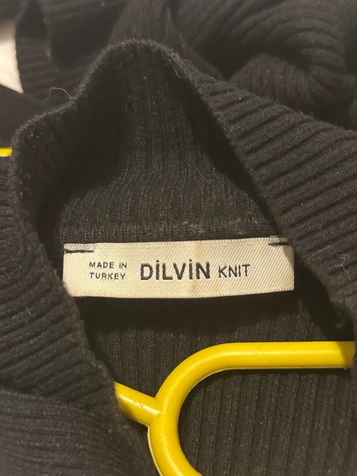 Dilvin Boğazlı Sırt Detaylı Siyah Kazak - Görsel 4