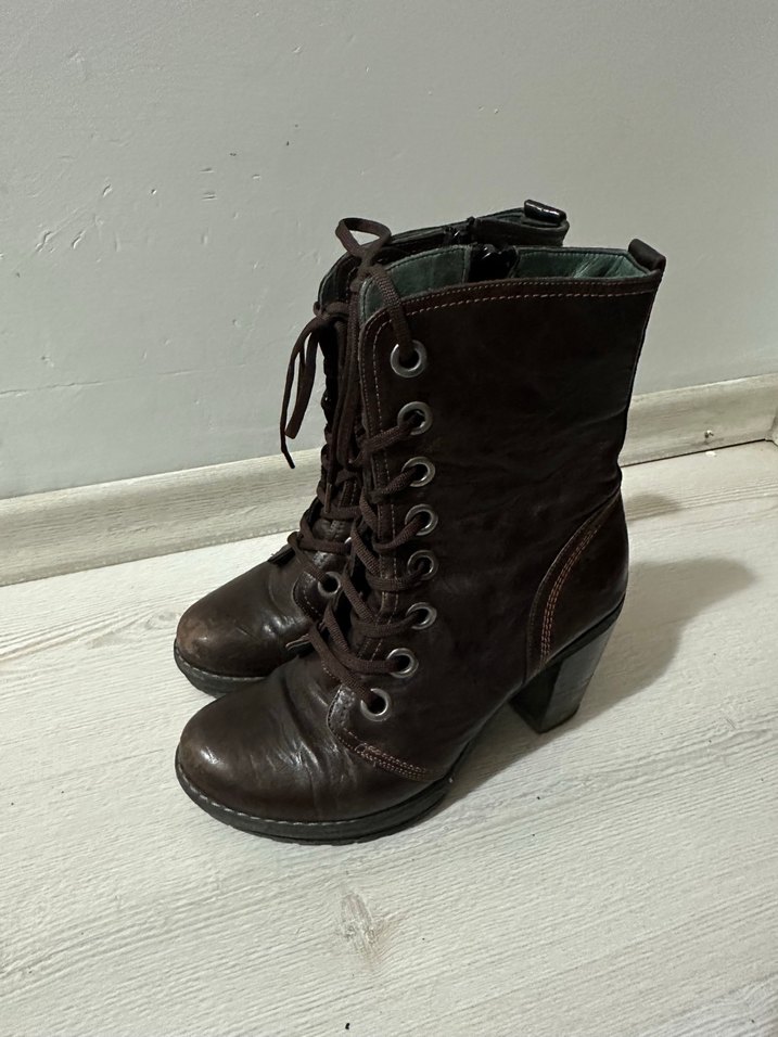 Kahverengi Deri Topuklu Bot - Görsel 4