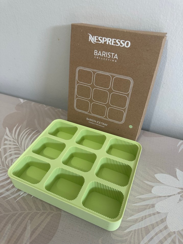 Nespresso Fıstık Yeşili Buz Kalıbı - Görsel 3