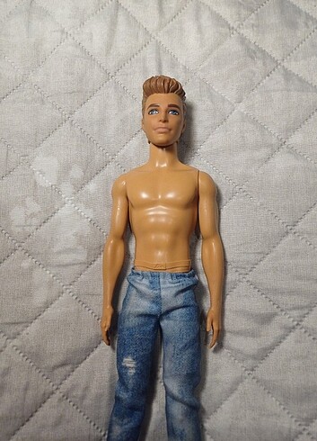 Beden barbie ken