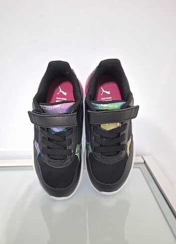 29 Beden siyah Renk Puma spor ayakkabı