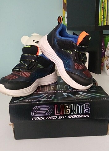 Skechers ışıklı çocuk ayakkabi