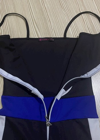 Fermuarlı Mavi Siyah Beyaz Spor Tulum - Görsel 4