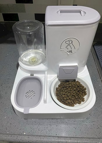 2'si 1 Arada Kedi ve Köpek Mama Su Kabı 2.2L - Görsel 3