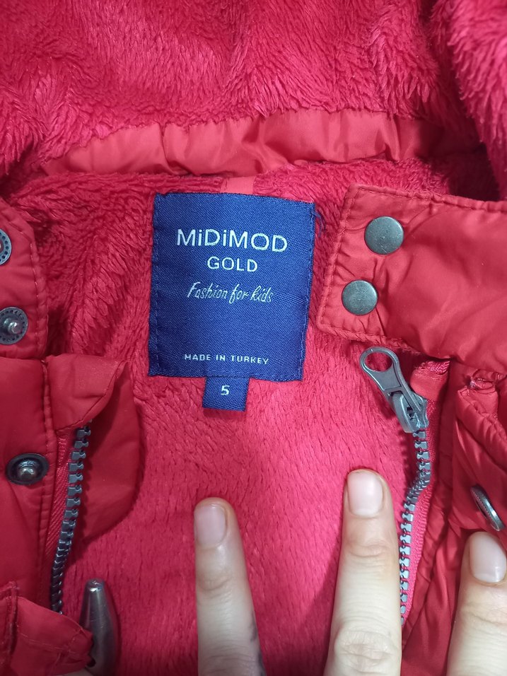 Kırmızı Kapüşonlu Erkek Çocuk Mont - Görsel 2