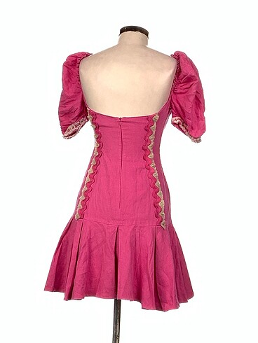 36 Beden pembe Renk Vintage Love Kısa Elbise %70 İndirimli.