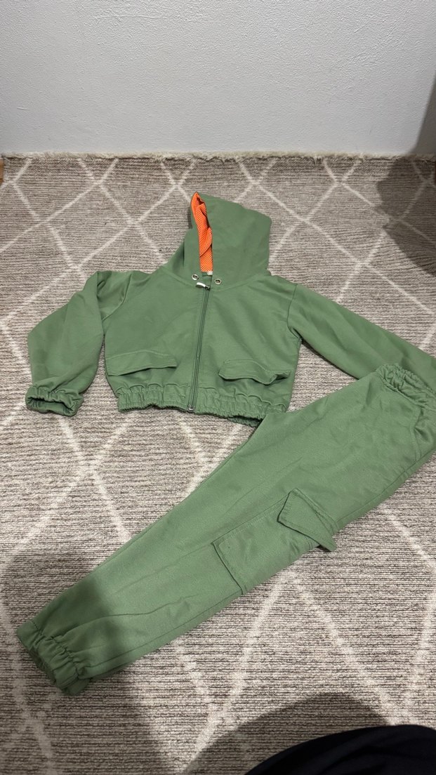 Kapüşonlu çocuk Eşofman Takımı - Görsel 2